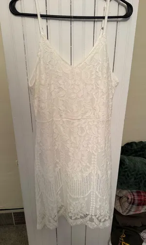 Dress White Size M thumbnail 1