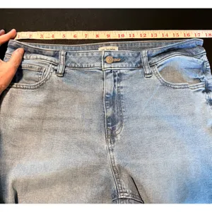 Maurices M Jeans Womens 16 Regular High Rise Slim Straight Ankle Light Wash Blue thumbnail 5
