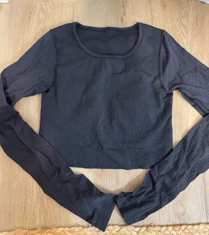Lululemon Cropped Long Swiftly Tech Sleeve thumbnail 1
