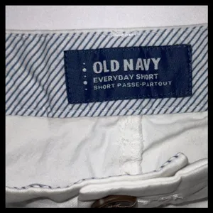 Old‎ Navy Everyday Short Womens 6 White Cotton Blend Chino Casual Summer thumbnail 2