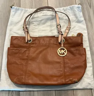 Michael Kors Purse thumbnail 1