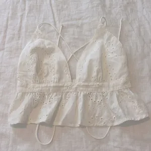 Coastal Chic White Eyelet Peplum Crop Top Open Back Romantic Summer Small thumbnail 2