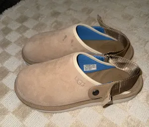 UGG Men’s Goldencoast Clogs thumbnail 1