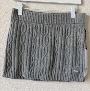 Alo Cable Knit Winter Bliss Mini Skirt Athletic Heather Grey Size Medium thumbnail 1