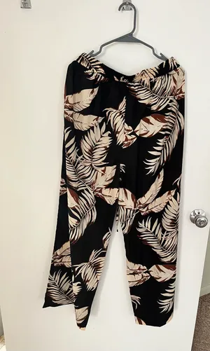 Leaf print pants Black Size XL thumbnail 2