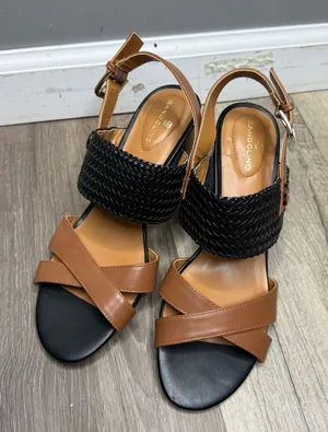 Bandolino Two-Tone Brown and Black Woven Strap Sandals thumbnail 1