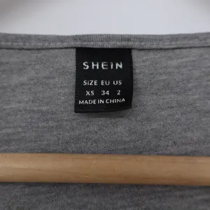 SHEIN Womens Heather Grey Scoop Neck Long Sleeve Crop Top XS thumbnail 3