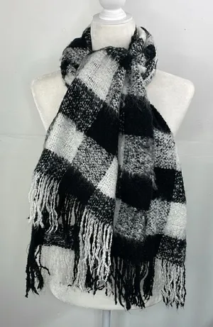 Source Unknown SCARF Chunky Plaid Black and White with fringe thumbnail 1