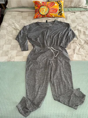 NWOT Vuori Lux Performance Jumpsuit size L thumbnail 2