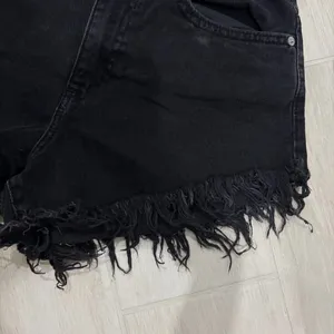 Garage Black Mini Festival Cheeky Denim Shorts Size 25 thumbnail 3