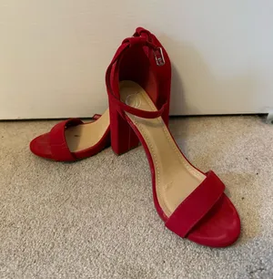 Red Heels Size 8 thumbnail 1