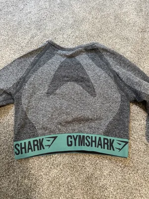 Gymshark Top thumbnail 2