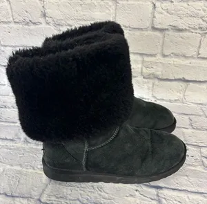UGG Boots Womens 9.5 Classic Tall Shearling Winter Black Suede Leather Fur thumbnail 1