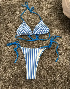Blue velvet striped bikini Size L thumbnail 1