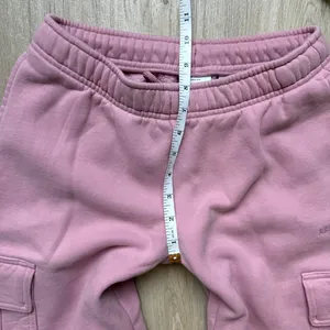 Aritzia Sweatfleece Mega Fit Pink Cargo Sweatpants thumbnail 6