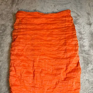 Yigal Azrouel Orange V-Neck‎ Crinkle Bodycon Dress Size 2 thumbnail 3