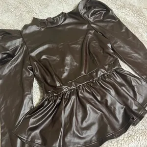 Long sleeve pleather thin material top Size XL Brown thumbnail 8