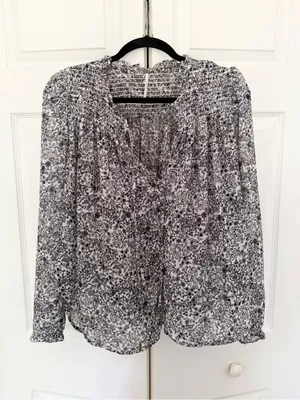 Free People Long Sleeve Floral Smocked Blouse Blue Purple Size Small thumbnail 3