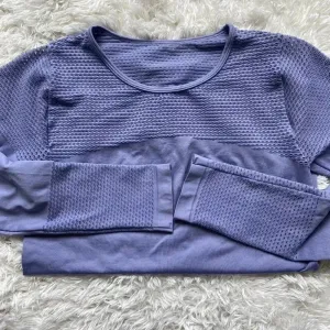 FABLETICS Musetta Seamless Long Sleeve  Open Mesh thumbnail 6