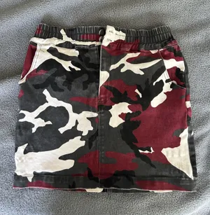 Red Camo Mini Skirt thumbnail 1
