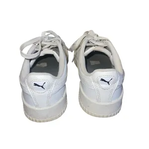 Puma Carina Bold Sneakers Size 6 Tennis Shoes Classic Athletic Walking Casual thumbnail 4