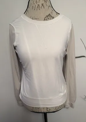 Lululemon Run Warm Up Crew Long Sleeve 1/2 Zip Back White Dune Women's Sz 6‎ thumbnail 1