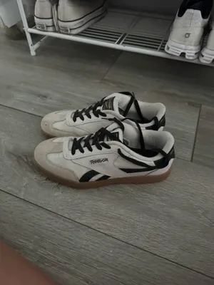 Reebok Shoes Women’s thumbnail 3