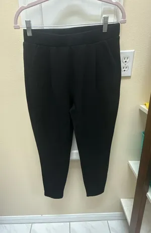 SHEIN Essnce Black High Waist Plicated Tapered Pants thumbnail 1