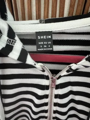 Shein Cropped Zip-Up Jacket thumbnail 2