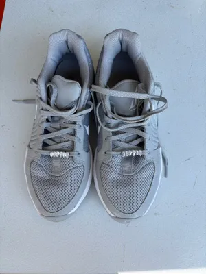Nike Basketball Shoes thumbnail 3