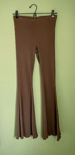 Aerie Kick It Rib Knit Flare Pants Size M Brown Bootcut Kickboot Lettuce thumbnail 1