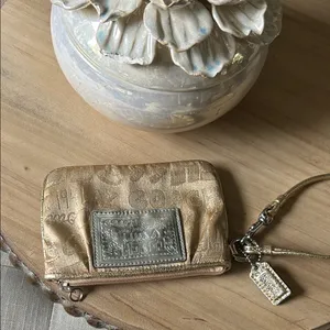 Coach Poppy 44070 Gold/Silver Duotoned Canvas Wristlet Bag thumbnail 7