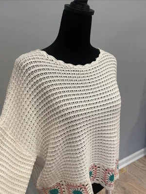 Crochet-Trim White Women's Sweater like new medium thumbnail 4