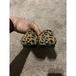 Seven7 Elsa Point Toe Flats Sock‎ Fabric Shoes Women's Sz 8 Animal Print thumbnail 4