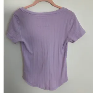 Aerie Lavendar Button up blouse NWT‎ size XS thumbnail 2