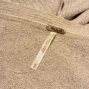 Free People criss cross v neck sweater medium thumbnail 4