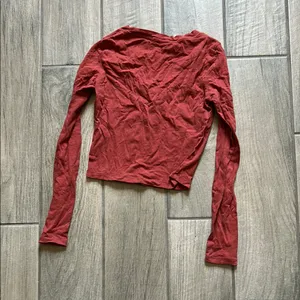 Red Long Sleeve Tee for Effortless Style thumbnail 4