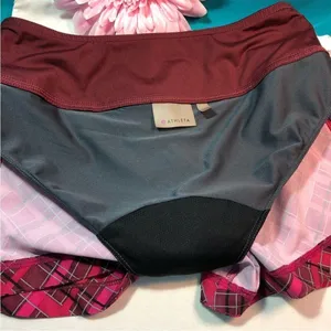 Athleta Stability Running Athletic Shorts: Plaid small‎ thumbnail 7