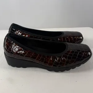 Josef Seibel Bridget Patent Leather Croc Embossed Pumps in‎ Brown Size 9 or 40 thumbnail 4