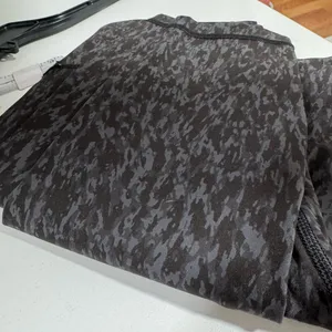 Lululemon Black Patterned Leggings thumbnail 4