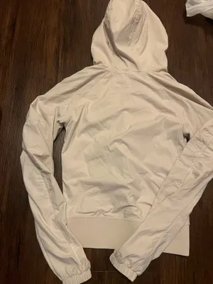 Lululemon Jacket thumbnail 2