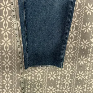 Good American The Weekender Indigo Wash Raw Hem Jean Size 18 Minimalist Casual‎ thumbnail 12