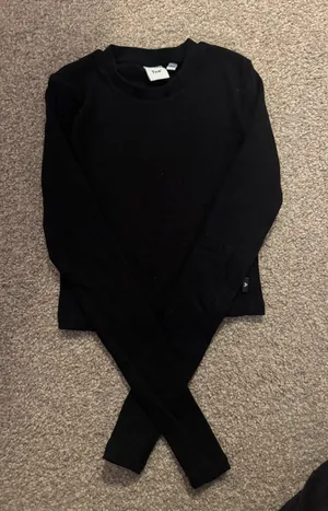 Aritzia Long Sleeve TNA thumbnail 1