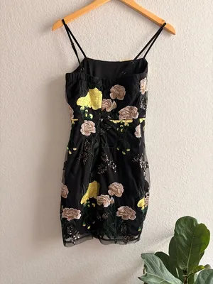 Lulu's Sz XS Rue Black Floral Embroidered Sequin Bodycon Mini Cocktail Dress thumbnail 7