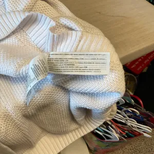 Hollister Women's Cream Cardigan Sweater thumbnail 9