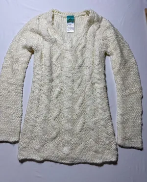 Cozy Cream Cable Knit Sweater - Size L, Wool & Acrylic Blend thumbnail 1