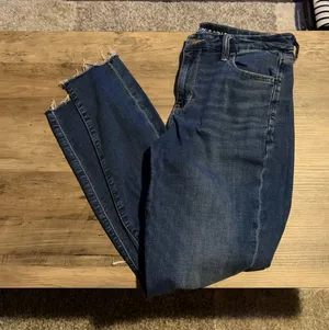 American Eagle Jeans thumbnail 2