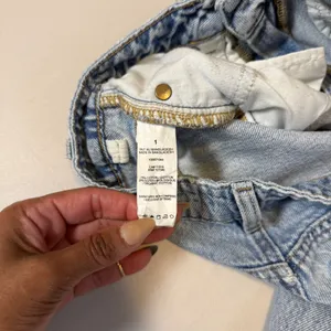 Garage High Waisted Wide Leg Distressed Denim Jeans Light Wash‎ Blue Size 25" thumbnail 12