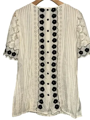 Anthropologie Floreat 4 White Eyelet Lace Black Floral Trim Veille Peasant Top thumbnail 5