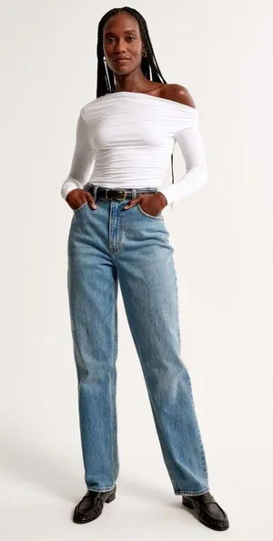 Abercrombie Ultra High Rise 90s Straight Jean thumbnail 1